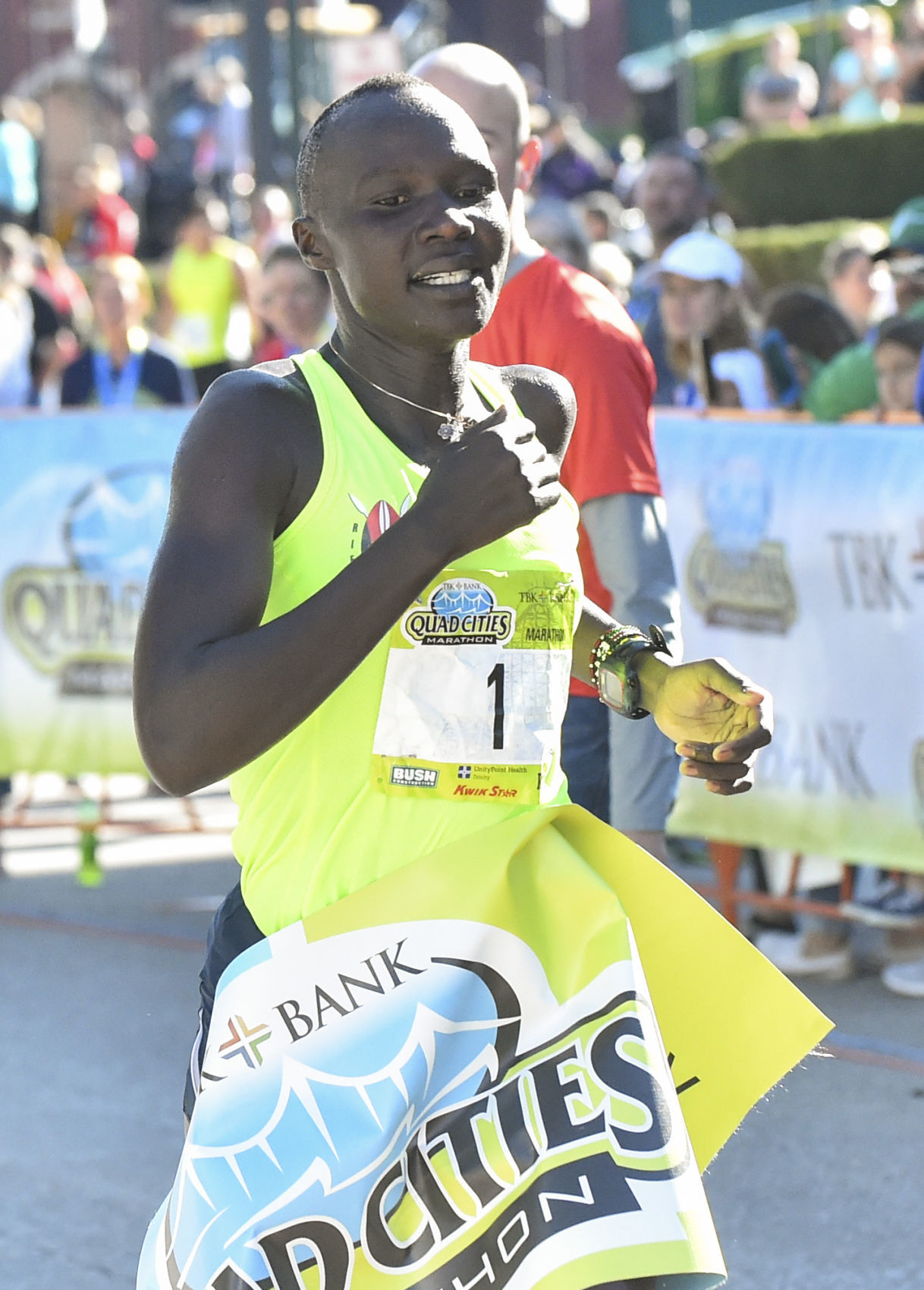 092318-qc-marathon-jg-06a.jpg
